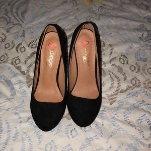 DBDK Fashion Black 5 inch Heels Size 9